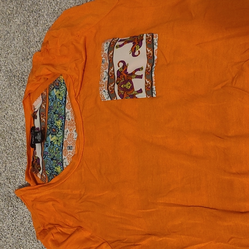 Rue 21 top